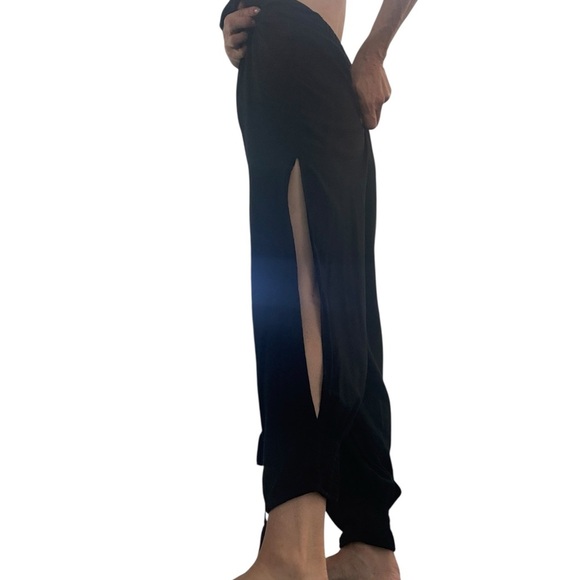 INDAH Reformation Black Halter Jumpsuit Size Small - Picture 8 of 8